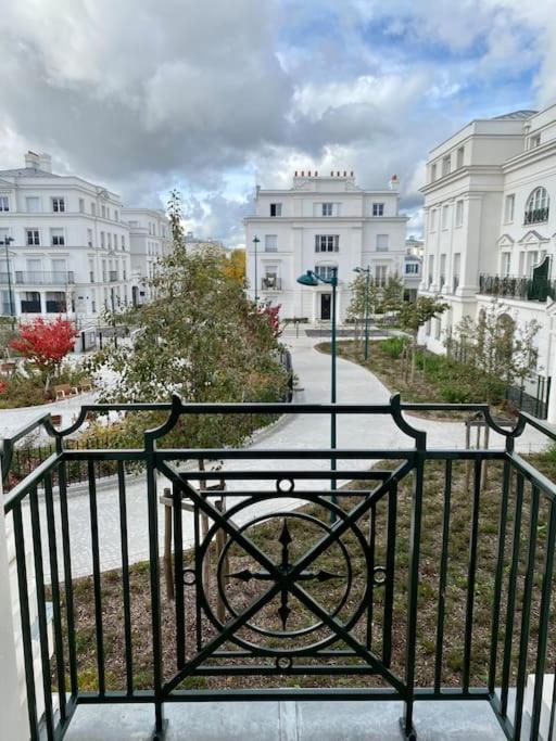 Suite Cartier Near Disneyland Paris Serris Exterior photo